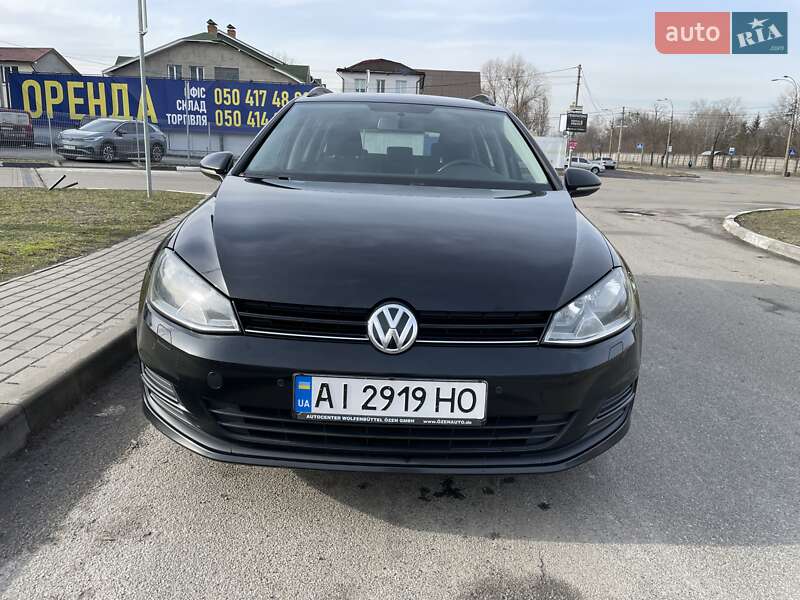 Універсал Volkswagen Golf 2014 в Києві