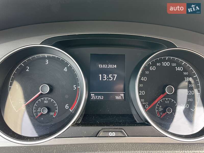 Універсал Volkswagen Golf 2014 в Києві