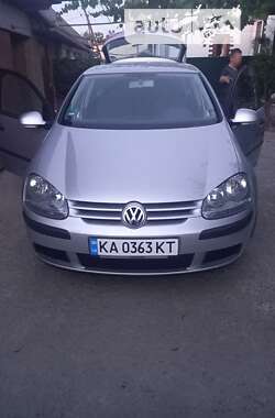 Хэтчбек Volkswagen Golf 2004 в Малине