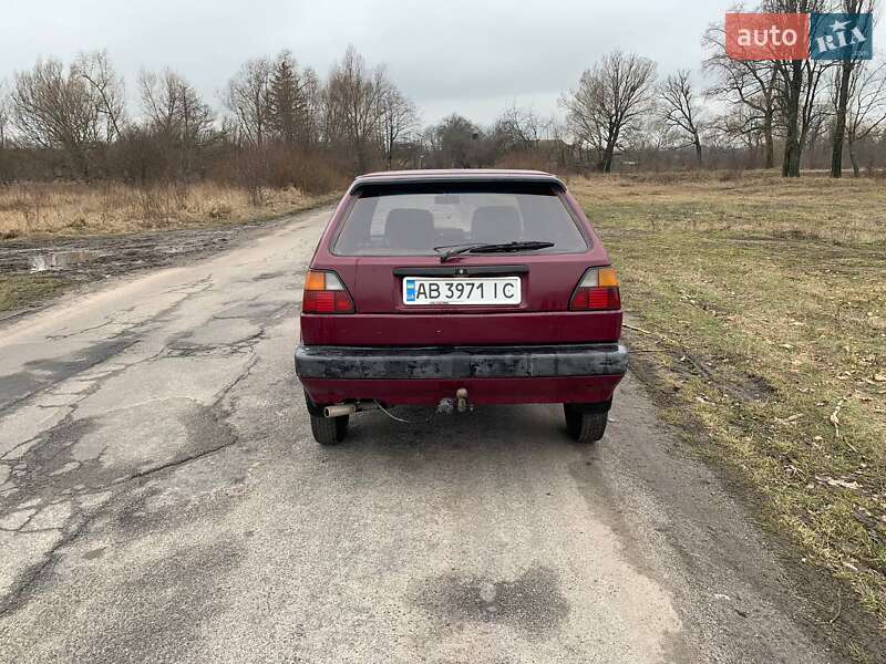 Хетчбек Volkswagen Golf 1985 в Козятині