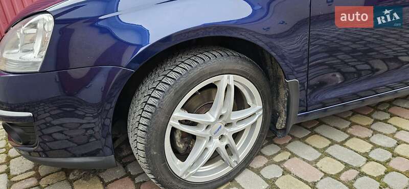 Універсал Volkswagen Golf 2008 в Славуті