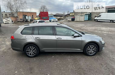 Универсал Volkswagen Golf 2017 в 