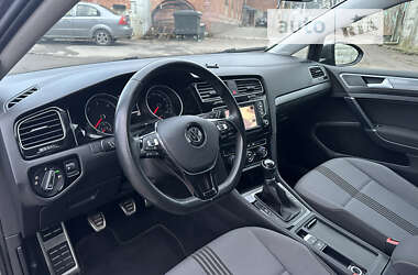 Универсал Volkswagen Golf 2017 в 