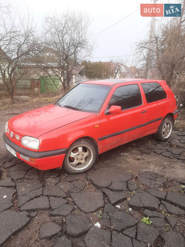 Хэтчбек Volkswagen Golf 1992 в Харькове