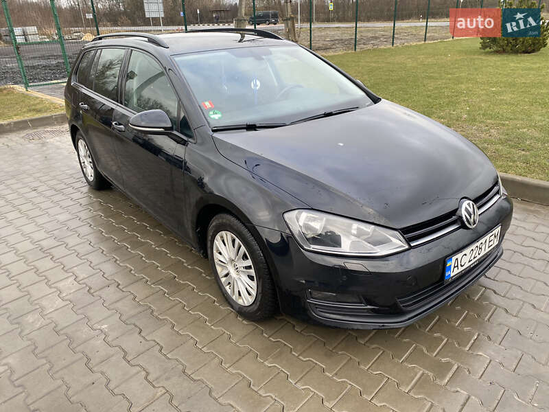 Универсал Volkswagen Golf 2016 в Луцке