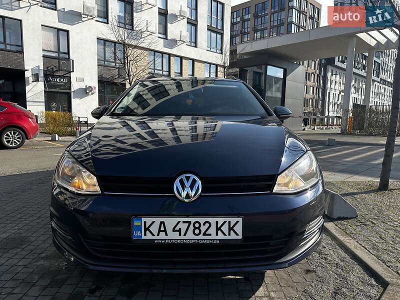 Універсал Volkswagen Golf 2014 в Києві