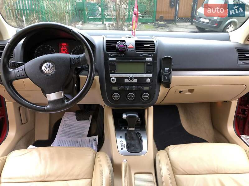 Універсал Volkswagen Golf 2008 в Вінниці