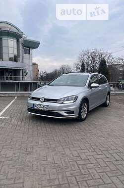 Универсал Volkswagen Golf 2018 в Луцке