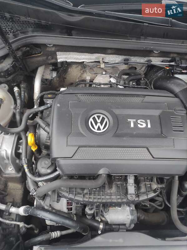 Универсал Volkswagen Golf 2015 в Сумах