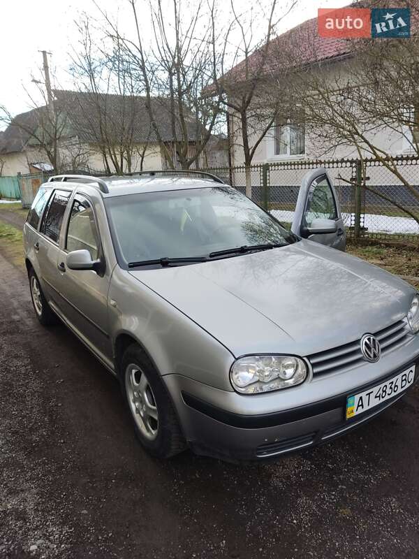 Универсал Volkswagen Golf 2003 в Ивано-Франковске