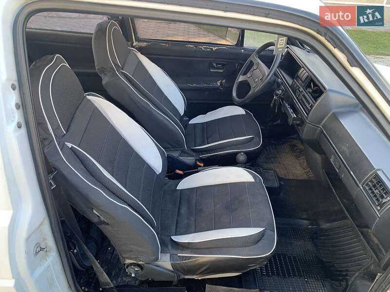 Хэтчбек Volkswagen Golf 1986 в Косове