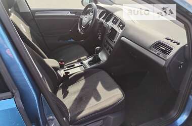 Хэтчбек Volkswagen Golf 2014 в Черкассах