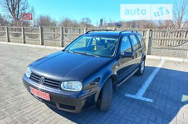 Универсал Volkswagen Golf 2002 в Запорожье