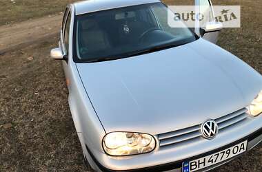 Хэтчбек Volkswagen Golf 1998 в Болграде