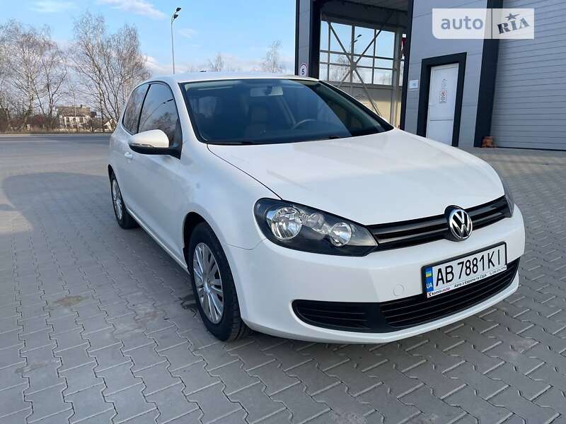 Хэтчбек Volkswagen Golf 2009 в Немирове