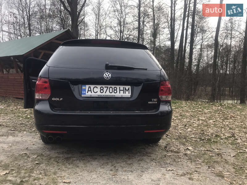 Универсал Volkswagen Golf 2010 в Львове