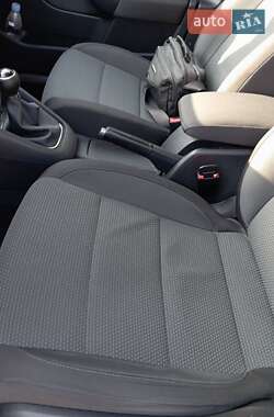 Універсал Volkswagen Golf 2011 в 
