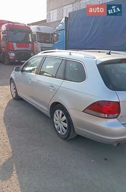 Універсал Volkswagen Golf 2011 в 