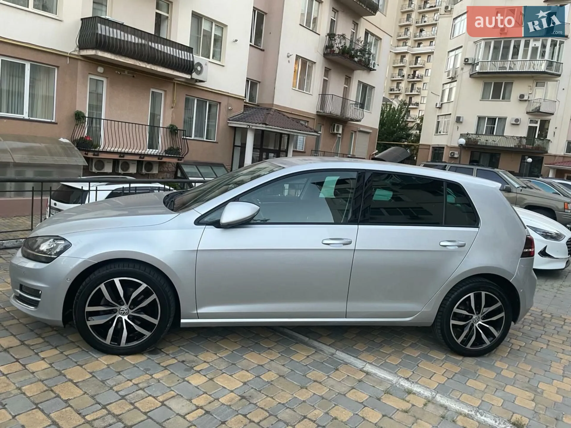 Volkswagen Golf 2014 VIN WVWZZZAUZEW262684 фото оголошення 10 з 18