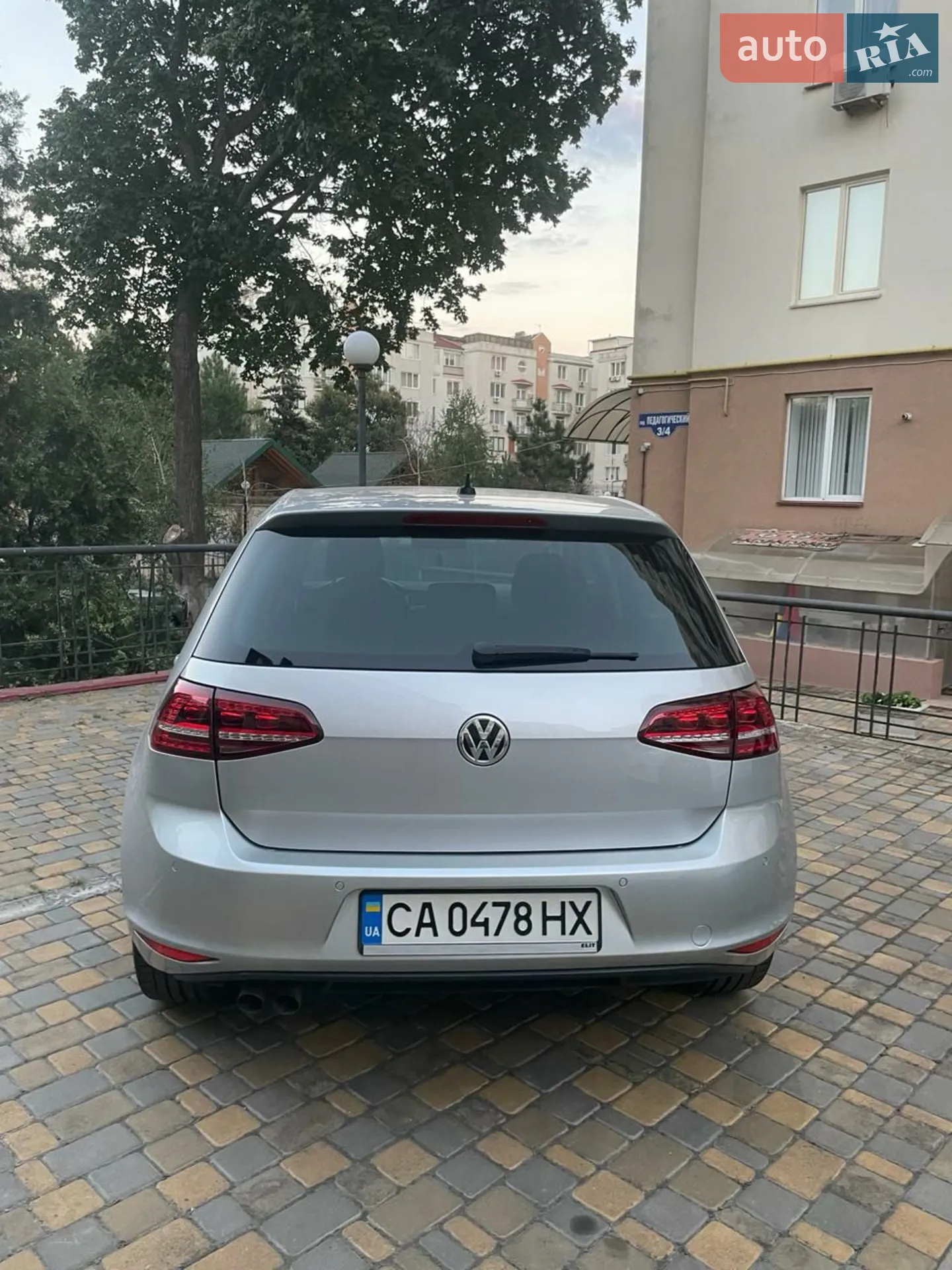 Volkswagen Golf 2014 VIN WVWZZZAUZEW262684 фото оголошення 4 з 18