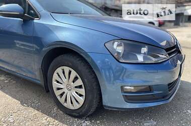 Хетчбек Volkswagen Golf 2013 в Харкові