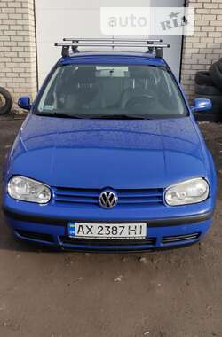 Хетчбек Volkswagen Golf 2001 в Харкові