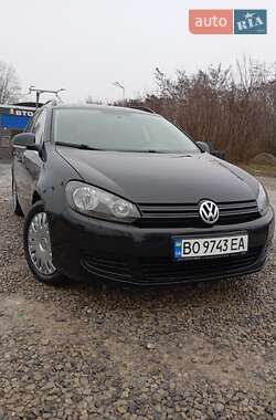 Універсал Volkswagen Golf 2010 в Тернополі