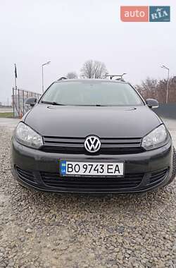 Універсал Volkswagen Golf 2010 в Тернополі