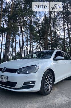 Универсал Volkswagen Golf 2014 в Киеве