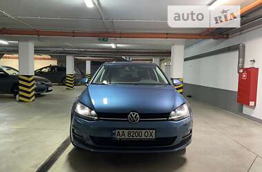 Хетчбек Volkswagen Golf 2015 в Луцьку