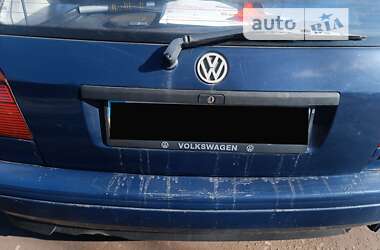 Хэтчбек Volkswagen Golf 1996 в Харькове