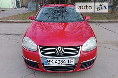 Универсал Volkswagen Golf 2009 в Ровно