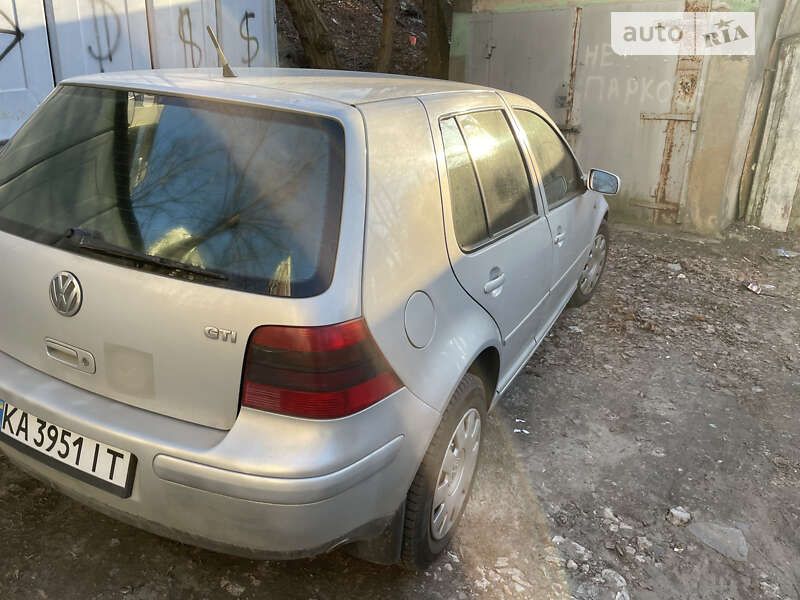 Хэтчбек Volkswagen Golf 1999 в Киеве