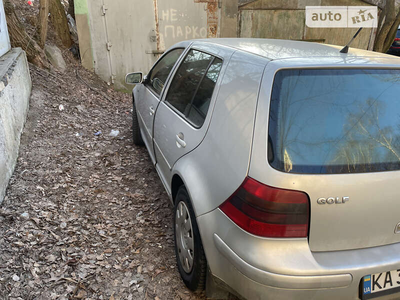 Хэтчбек Volkswagen Golf 1999 в Киеве
