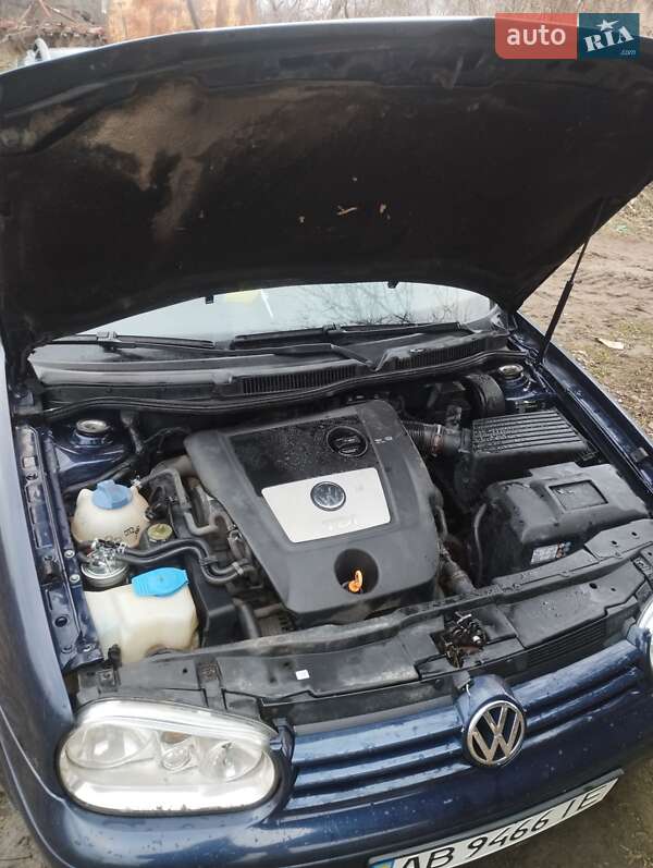 Volkswagen Golf 2003