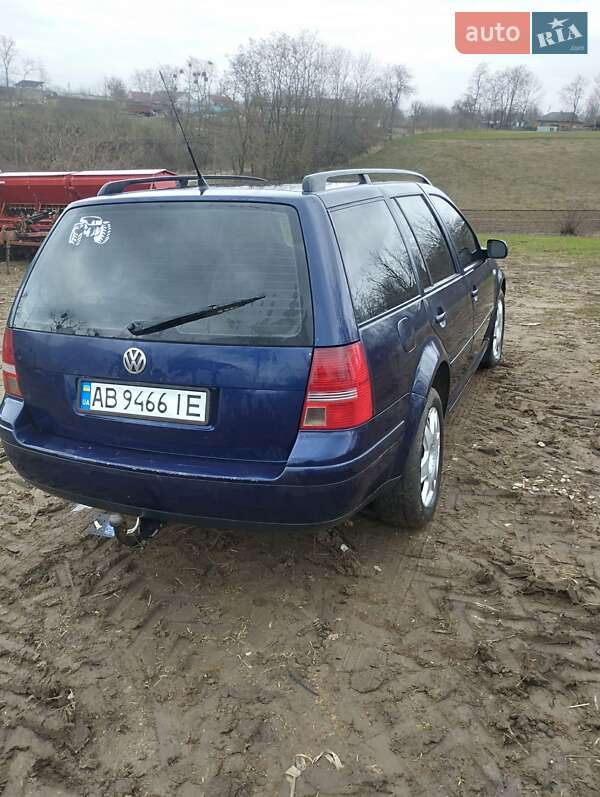 Универсал Volkswagen Golf 2003 в Тульчине