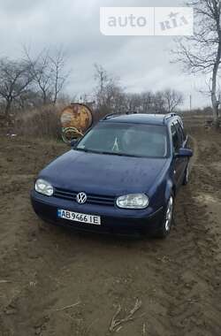 Универсал Volkswagen Golf 2003 в Тульчине