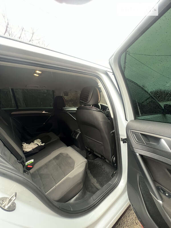 Универсал Volkswagen Golf 2017 в Днепре фото 46 Универсал Volkswagen Golf 2017 в Днепре