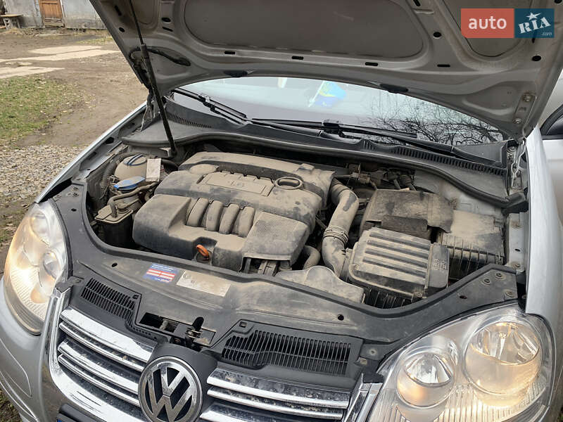 Универсал Volkswagen Golf 2009 в Ивано-Франковске