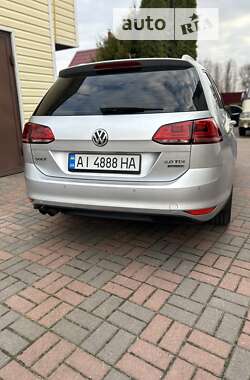 Універсал Volkswagen Golf 2014 в Києві