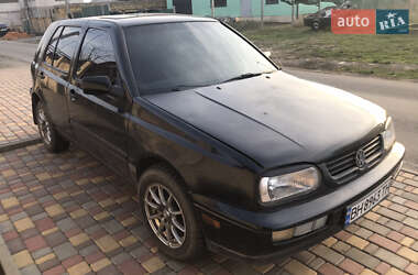 Хэтчбек Volkswagen Golf 1996 в Беляевке