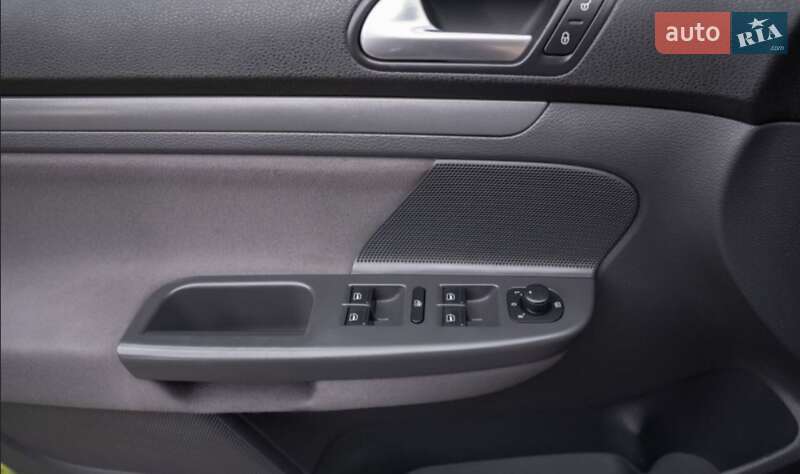 Универсал Volkswagen Golf 2008 в Кутах