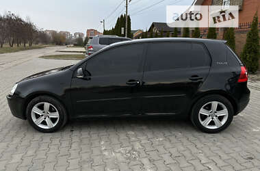 Хетчбек Volkswagen Golf 2006 в Сумах