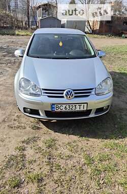 Хэтчбек Volkswagen Golf 2006 в 