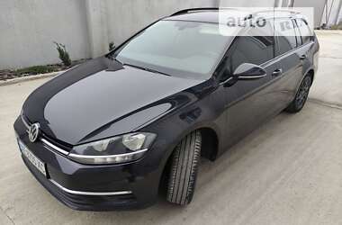 Універсал Volkswagen Golf 2017 в 