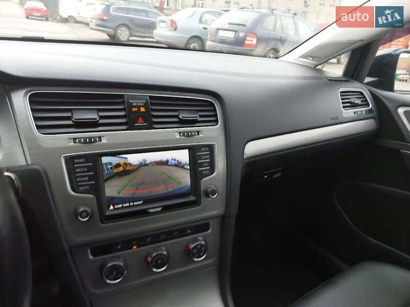 Хэтчбек Volkswagen Golf 2015 в Виннице