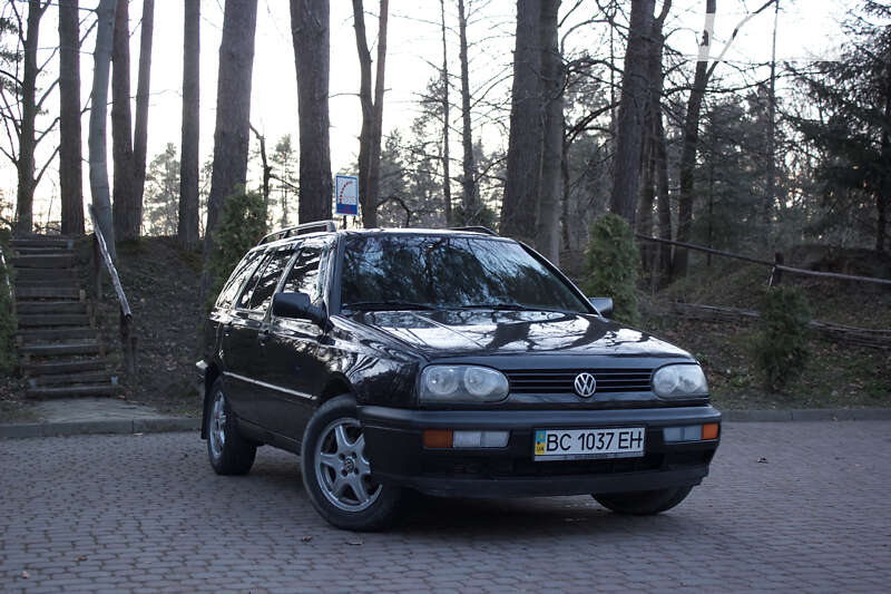 Універсал Volkswagen Golf 1995 в Трускавці