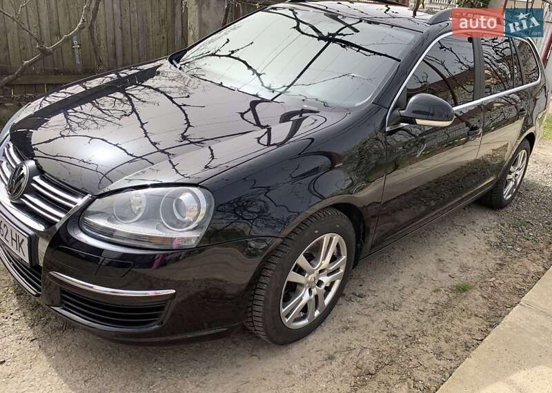 Универсал Volkswagen Golf 2008 в Ужгороде