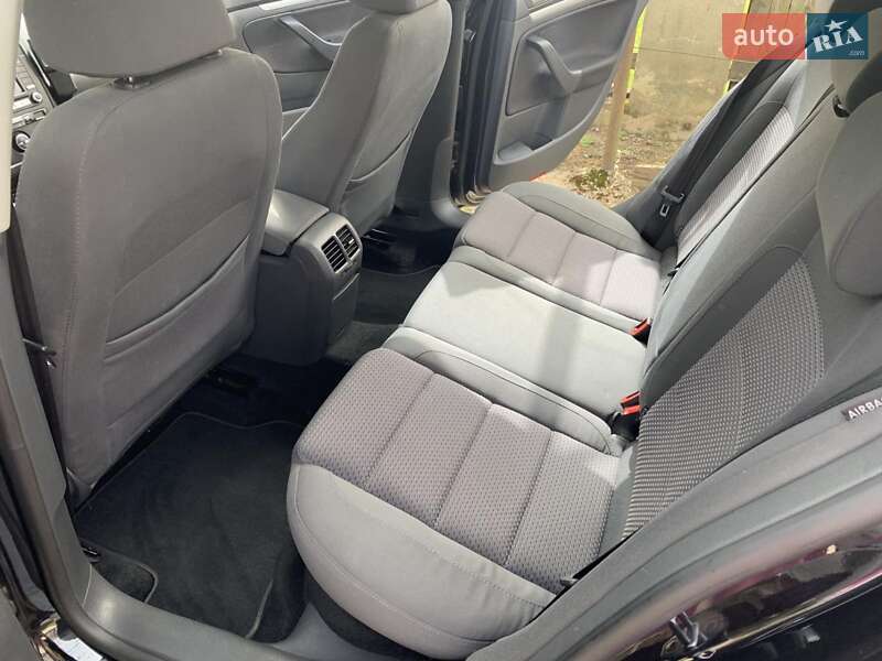 Универсал Volkswagen Golf 2008 в Ужгороде