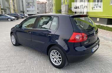 Хетчбек Volkswagen Golf 2004 в Тернополі